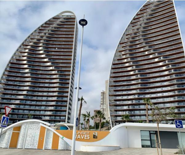 Sunset Waves Benidorm By Mar Holidays Exterior foto
